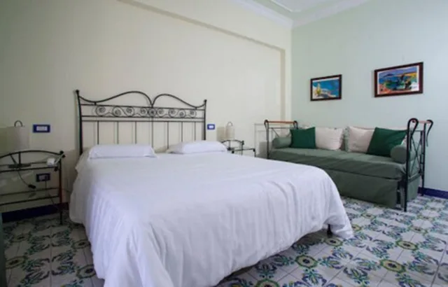 غرفة كومفورت بسرير مزدوج بإطلالة على البحر، Hotel Cetus 2/4