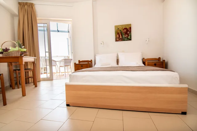 غرفة قياسية بسريرين منفصلين بإطلالة على البحر، Girogiali Beach Hotel 1/10