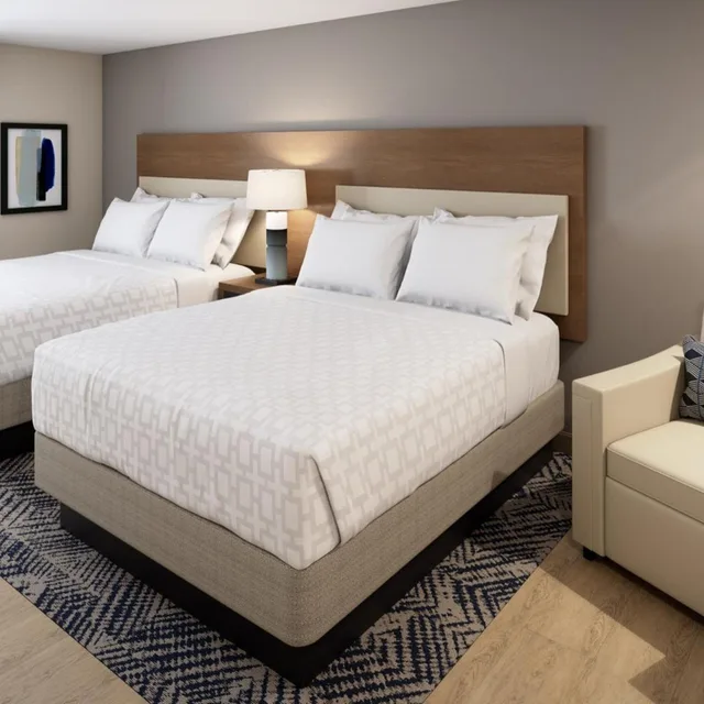جناح بسرير كوين بغرفة نوم واحدة بحوض استحمام لذوي الإعاقة، Candlewood Suites Atlanta - Smyrna an IHG Hotel 1/1