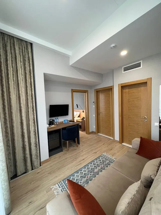 بنتهاوس ديلوكس بسرير كينج مع أريكة، Hotel Banovani 4/6