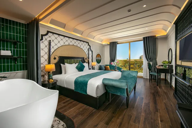Deluxe, Double Bed, Balcony, Grand Sunrise Palace Hoi An 1/3