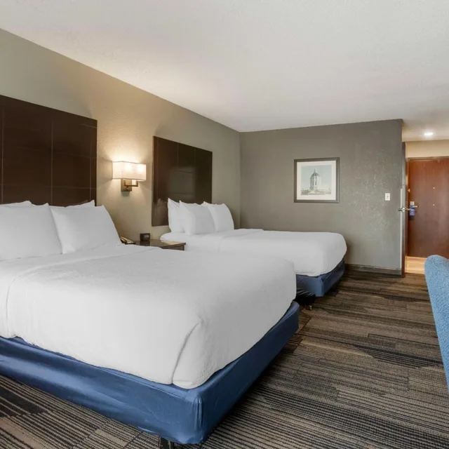 غرفة بسرير كوين، Best Western Plus Columbia Inn 2/6