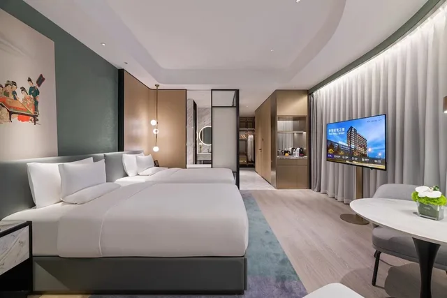 Deluxe, Twin Beds, Novotel Shanghai Wanyuan 3/6