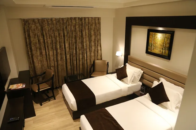 غرفة بريميير بسريرين منفصلين بغرفة نوم واحدة، Hotel Virgo Sumeru 2/4