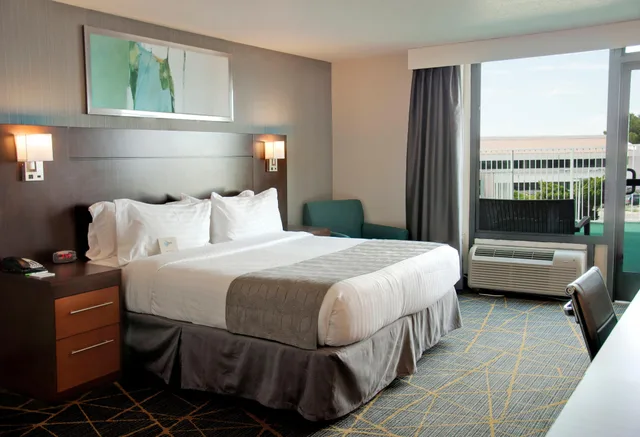 جناح بغرفة نوم واحدة، HOLIDAY INN VICTORVILLE 1/1
