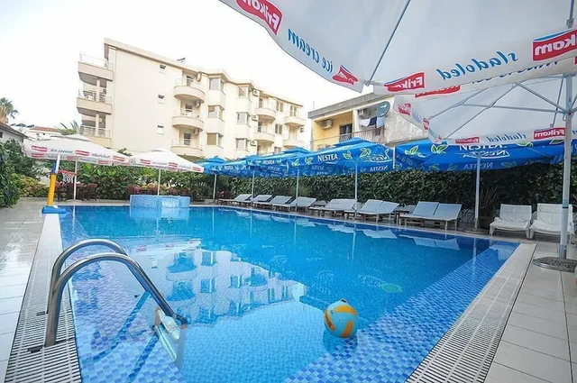 Hotel Aquamarin Budva، بودفا 25/50