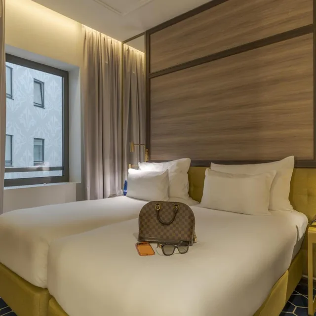 Superior, King Bed, Pestana CR7 Gran Vía 3/8