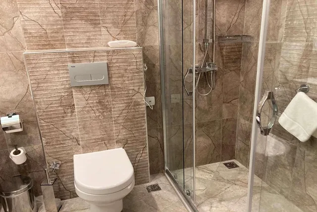 غرفة بسرير كينج لذوي الإعاقة، Ramada by Wyndham Plovdiv Trimontium 4/5