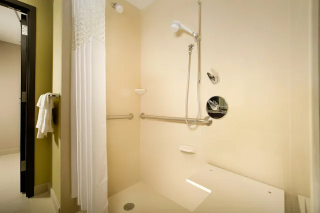 استوديو بسرير كينج لذوي الإعاقة، Hampton Inn & Suites Chattanooga/Hamilton Place 6/6