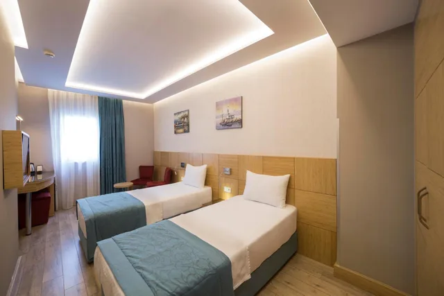 غرفة كبيرة بسريرين منفصلين، The Meretto Hotel Laleli 2/6