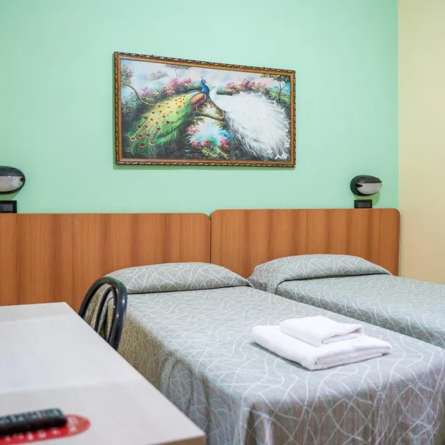 غرفة كلاسيكية ثلاثية، Hotel Ferrarese Roma 7/10