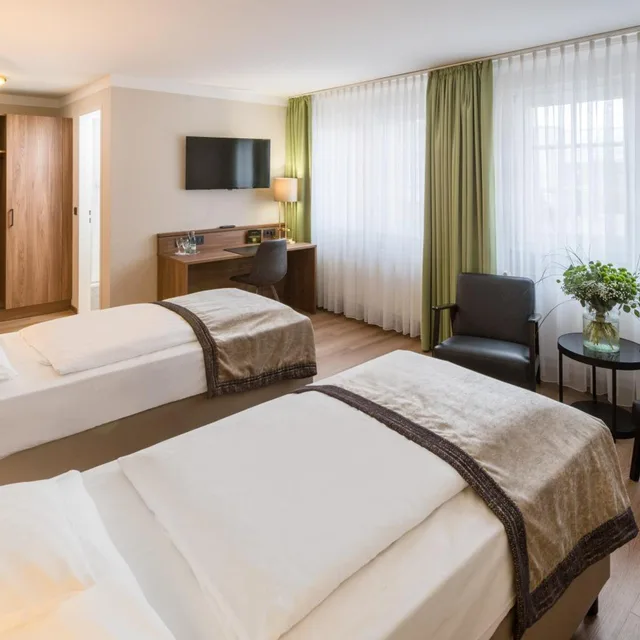 غرفة قياسية بسرير كينج، Best Western Plus Hotel Excelsior 2/10
