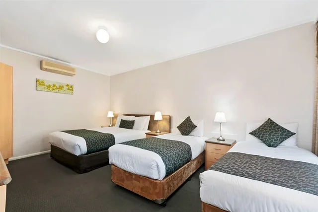 جناح بسرير كوين وسريرين منفصلين، Comfort Inn and Suites Lakes Entrance 1/4