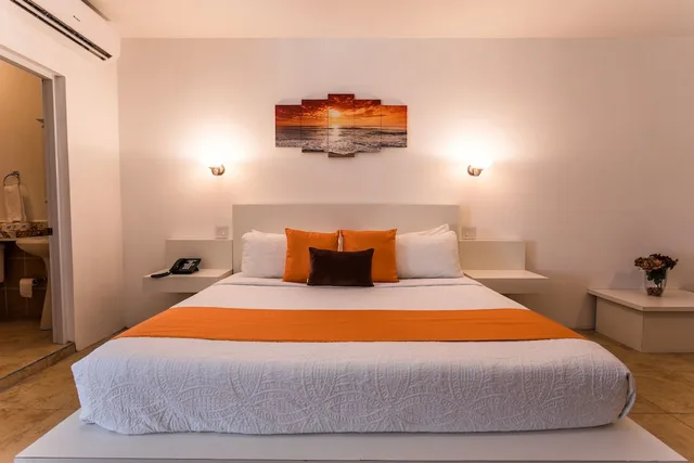 1 Bedroom, Suite, King Bed, Resort View, Kitchenette, La Vue Boutique Inn 5/10