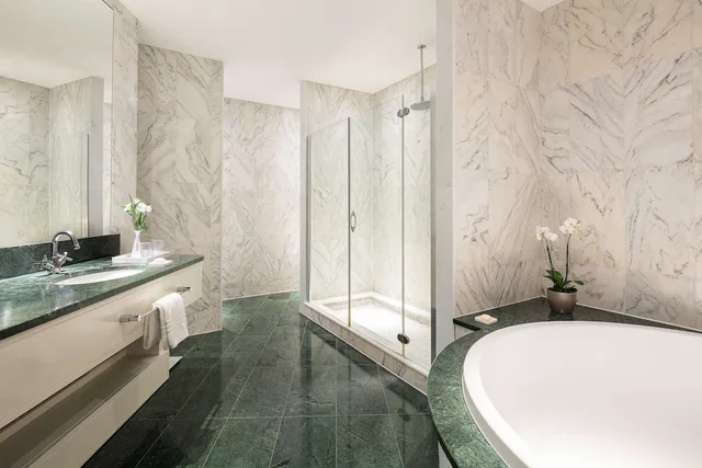 جناح تنفيذي بسرير كينج، Anantara New York Palace Budapest - A Leading Hotel of The World 4/4