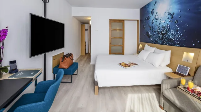 غرفة سوبيريور، Novotel Barcelona Cornella Hotel 1/3