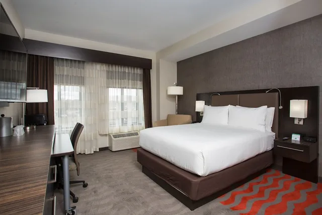 غرفة قياسية بسرير كينج، HOLIDAY INN EXPRESS SPRINGFIELD DOWNTOWN 1/8