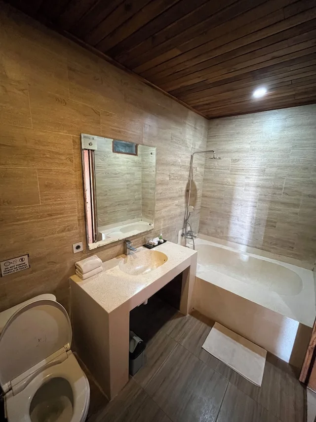 كوخ ديلوكس بسرير كينج بإطلالة على المسبح، Sunrise Cottage Nusa Penida 7/7
