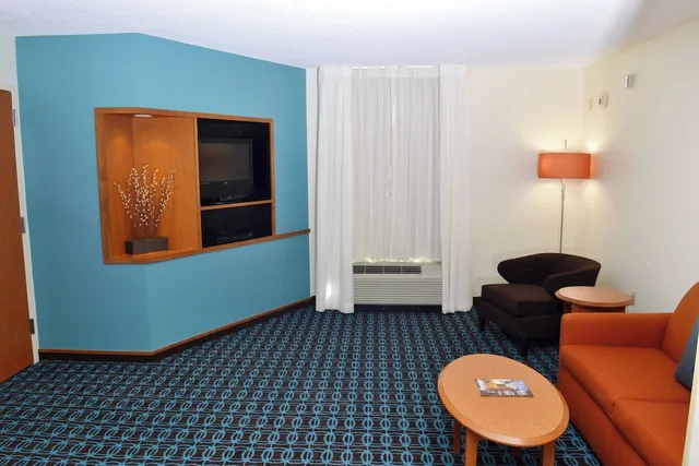 1 Bedroom, Suite, Fairfield Inn Suites Effingham 1/1