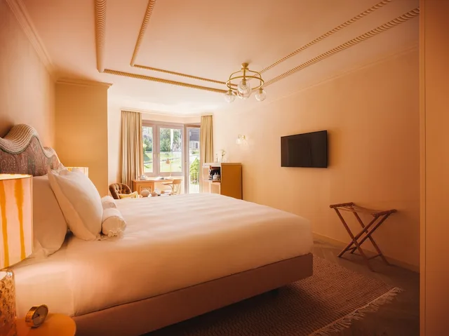 غرفة بسرير كينج بإطلالة، Parkhotel Beau-Site 1/10
