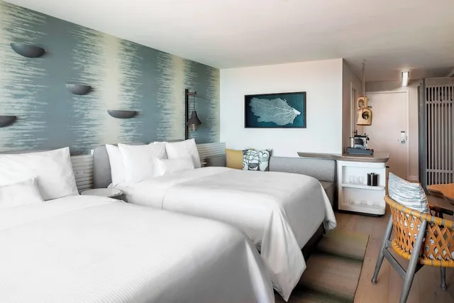 غرفة بسريرين كوين بإطلالة على البحر بشرفة، The Westin Maui Resort & Spa, Ka'anapali 1/6