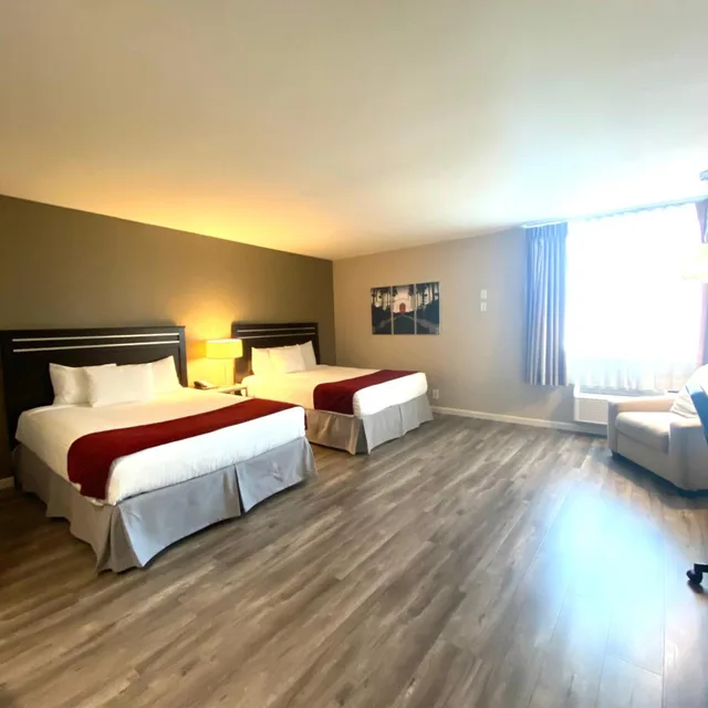 غرفة بسرير مزدوج لذوي الإعاقة، Redac Gateway Hotel 1/7