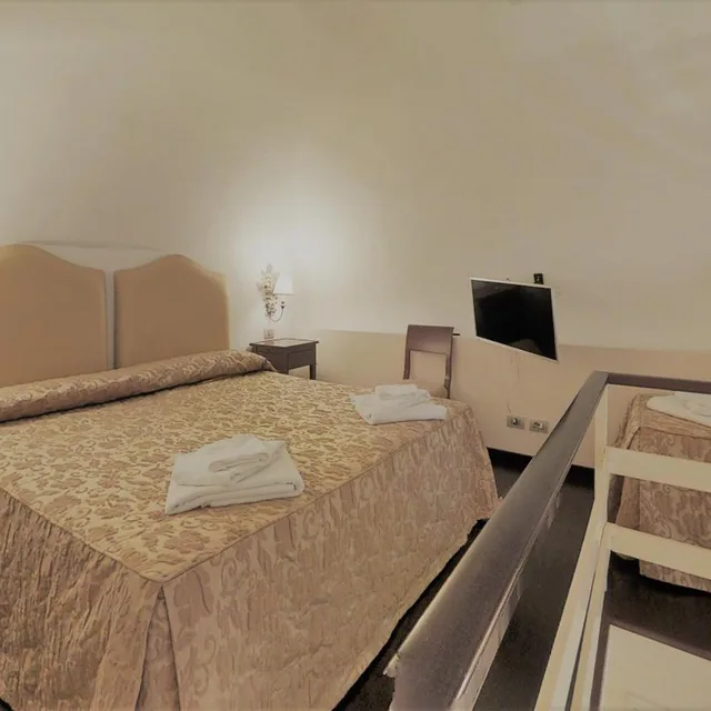 غرفة رباعية، Minotel Lanzillotta 1/1