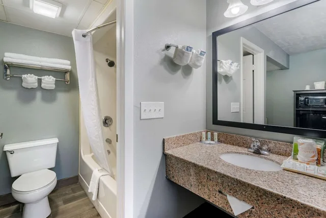 غرفة قياسية بسريرين كوين، Quality Inn Bradenton North I-75 10/10