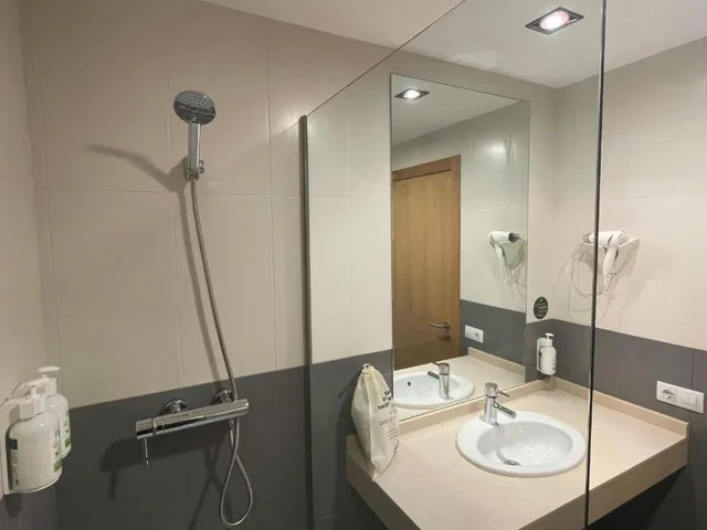 Suite, B&B HOTEL Miranda de Ebro 3/5