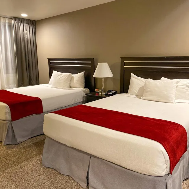غرفة ديلوكس بسرير كوين، Redac Gateway Hotel 2/4