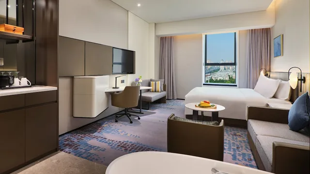 Standard, King Bed, Crowne Plaza Wuhan Development Zone 4/7