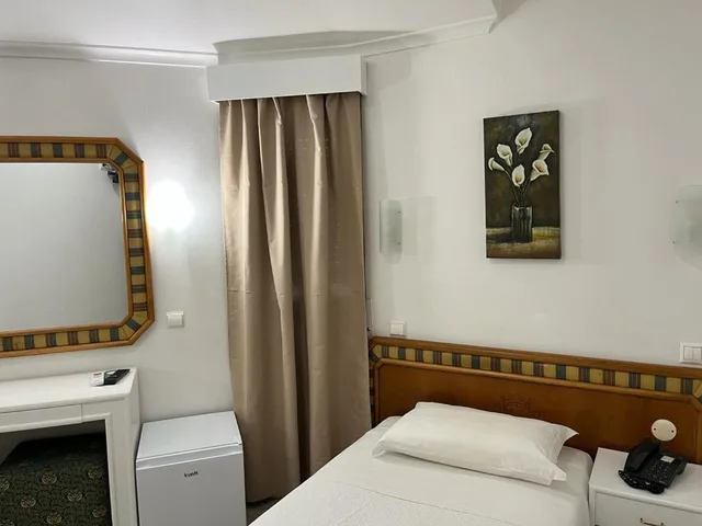 غرفة مفردة بحمام خاص، Real Caparica Hotel 2/4