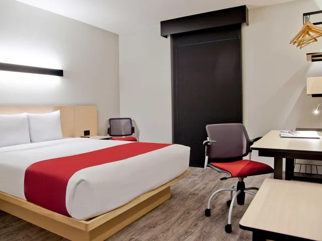 غرفة قياسية مفردة، City Express Plus by Marriott Guadalajara Palomar 1/4