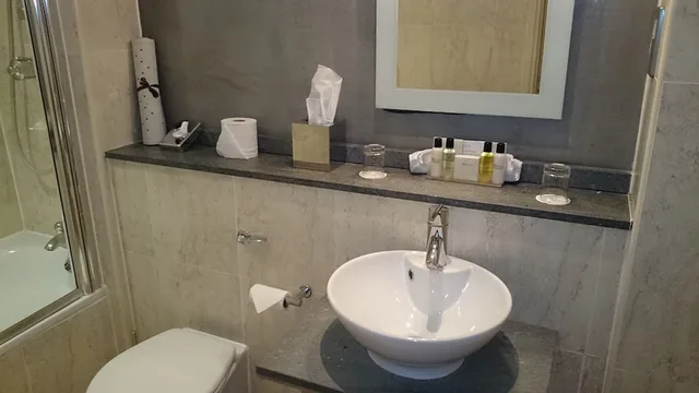 كوخ بسرير مزدوج بإطلالة على النهر، The Priest House Hotel 7/7