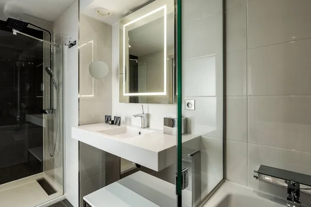 جناح جونيور بسرير كينج، Ac Hotel Paris Porte Maillot 4/7