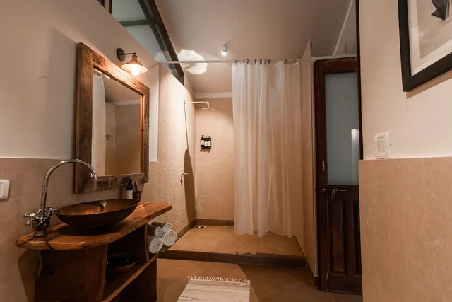 Beach, Cottage, King Bed, Sea View, Anahata Retreat 2/2