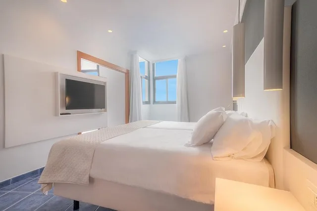جناح جونيور بإطلالة على البحر، Hotel LIVVO Mirador Papagayo 1/2