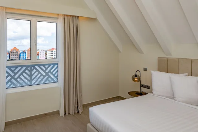 لوفت بسرير كينج بإطلالة على المرفأ، Harbor Hotel and Casino Curacao 1/4