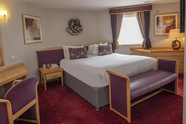 جناح تنفيذي بسرير كينج بحوض جاكوزي، Best Western Premier Suites Hotel & Spa Liverpool-Knowsley 1/4