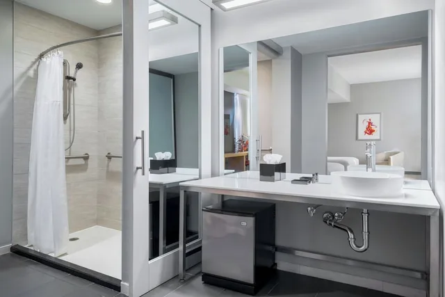 Room, King Bed, City View, Accessible, ALOFT COLUMBIA DOWNTOWN 4/4