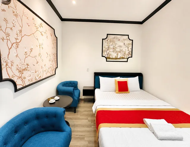 Standard, Double Bed, Roomatsaigon 1/2