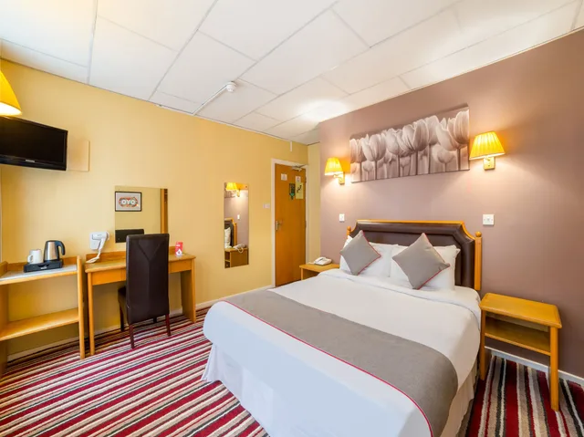 غرفة قياسية بسرير كوين، Cardiff Sandringham Hotel 2/5