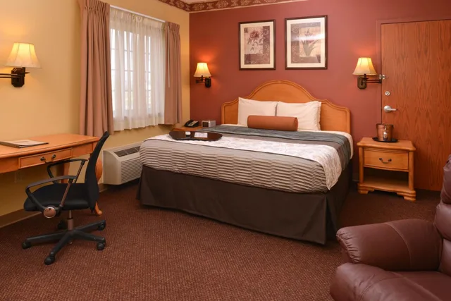 جناح بسرير كينج بجاكوزي، Country Hearth Inn & Suites Edwardsville St. Louis 2/5