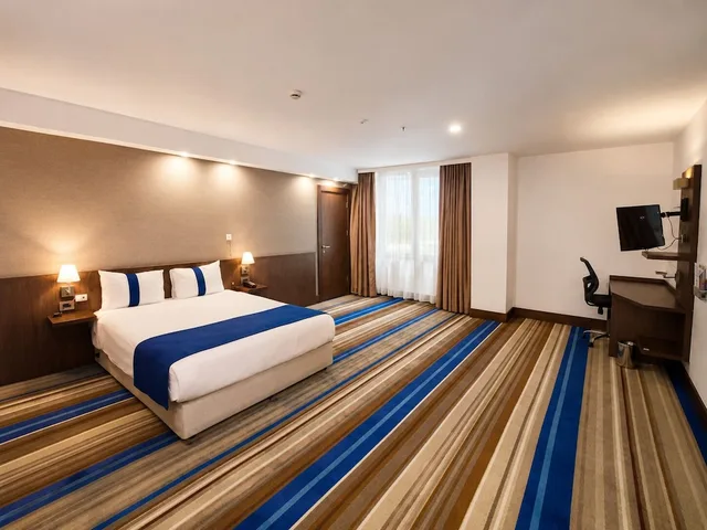 غرفة بسرير كينج لذوي الإعاقة، Liv City Hotels 2/9