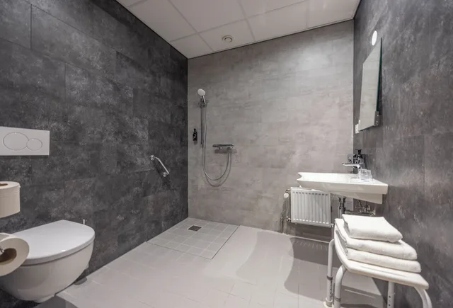 غرفة بسرير مزدوج لذوي الإعاقة، Fletcher Parkhotel Val Monte 4/4