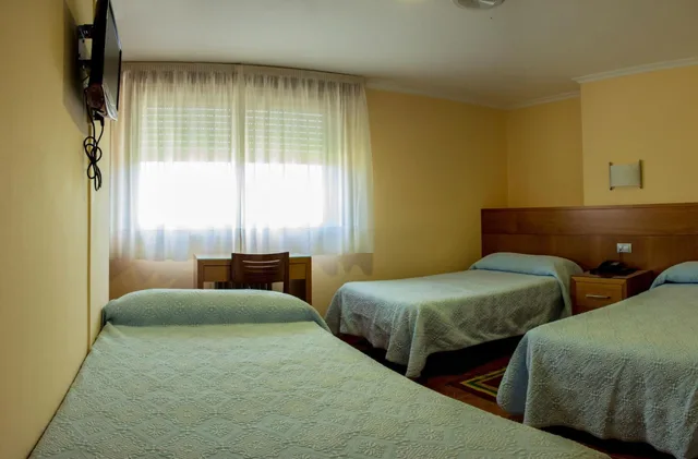 غرفة ثلاثية، Hotel Mabu 1/10
