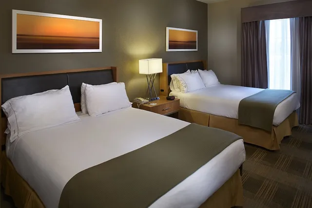 غرفة قياسية بسريرين كوين، Holiday Inn Express Hotel Suites Orangeburg 2/6