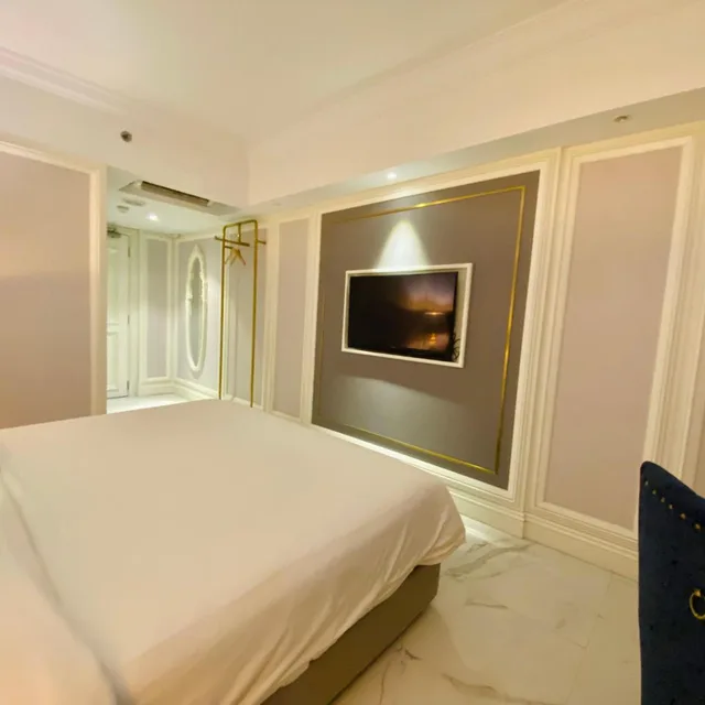 Escape, King Bed، Grand Eska Hotel & Suites 2/3