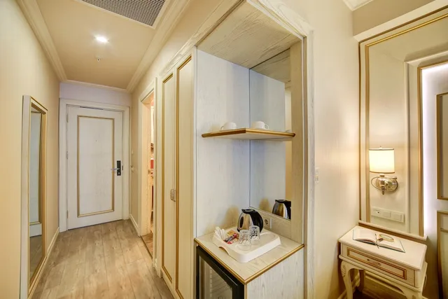 Deluxe, Single, King Bed, City View, Allergy Friendly، Halifaks Hotel 3/3