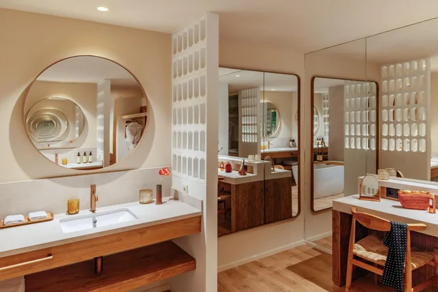 2 Bedrooms, Beyond Me, Suite, King and Queen Bed, Terrace، ME Ibiza - The Leading Hotels of The World 5/6